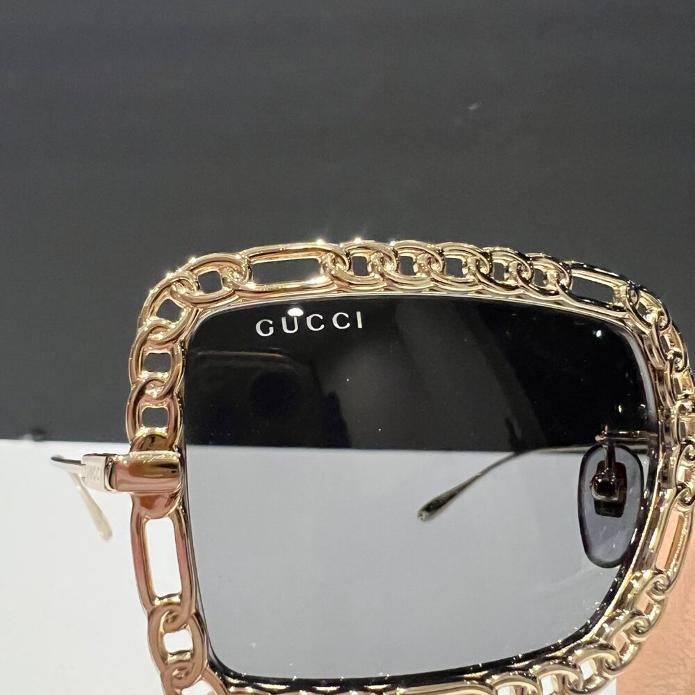Gucci GG 1112S 001 gold chain Square Sunglasses, 54mm NEW - Picture 7 of 12